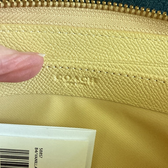 Coach Zip Wallet - Picture 11 of 11